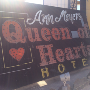 Las Vegas Neon Museum: Queen of Hearts Hotel